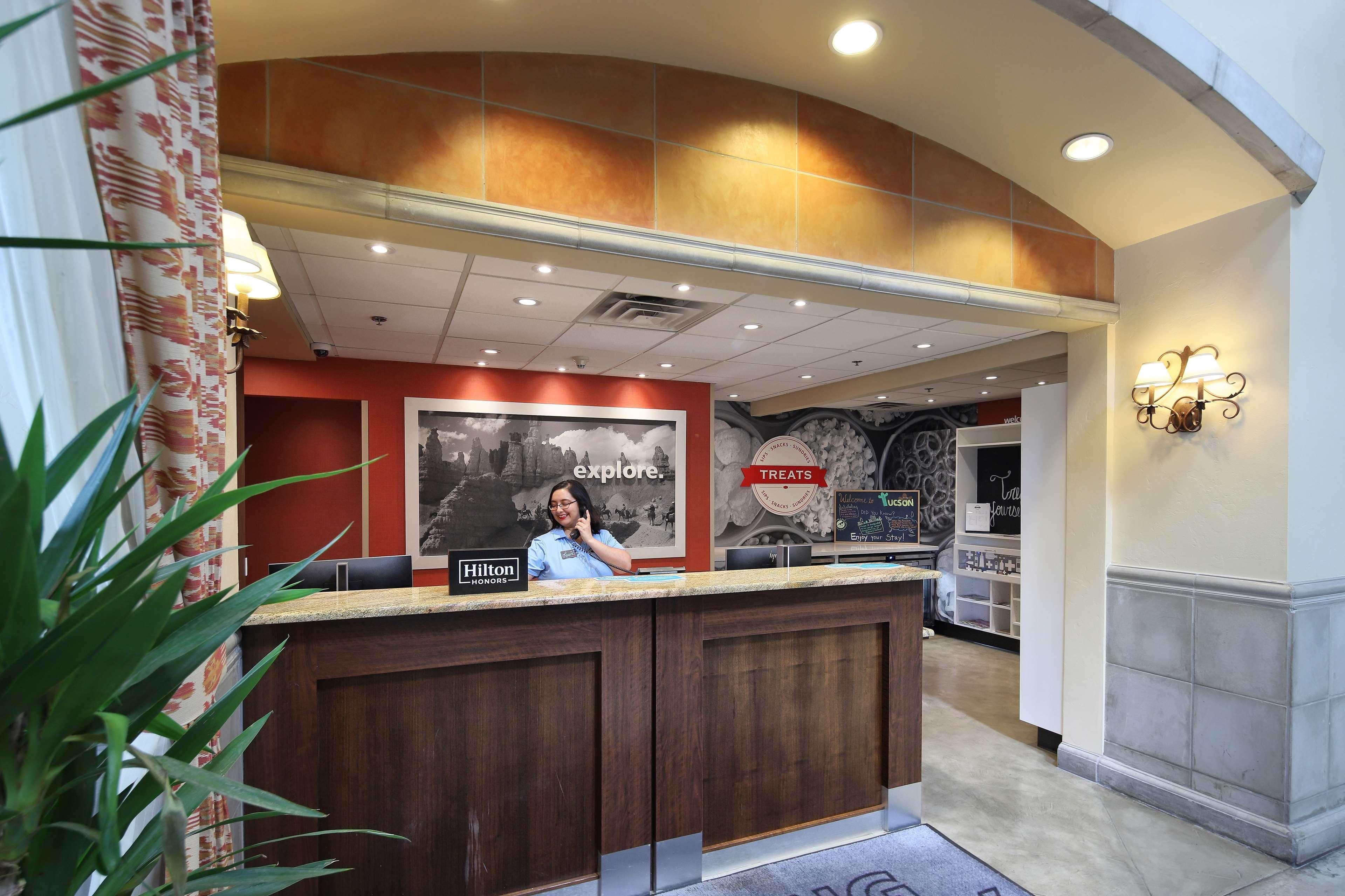Hampton Inn & Suites Tucson Mall Экстерьер фото