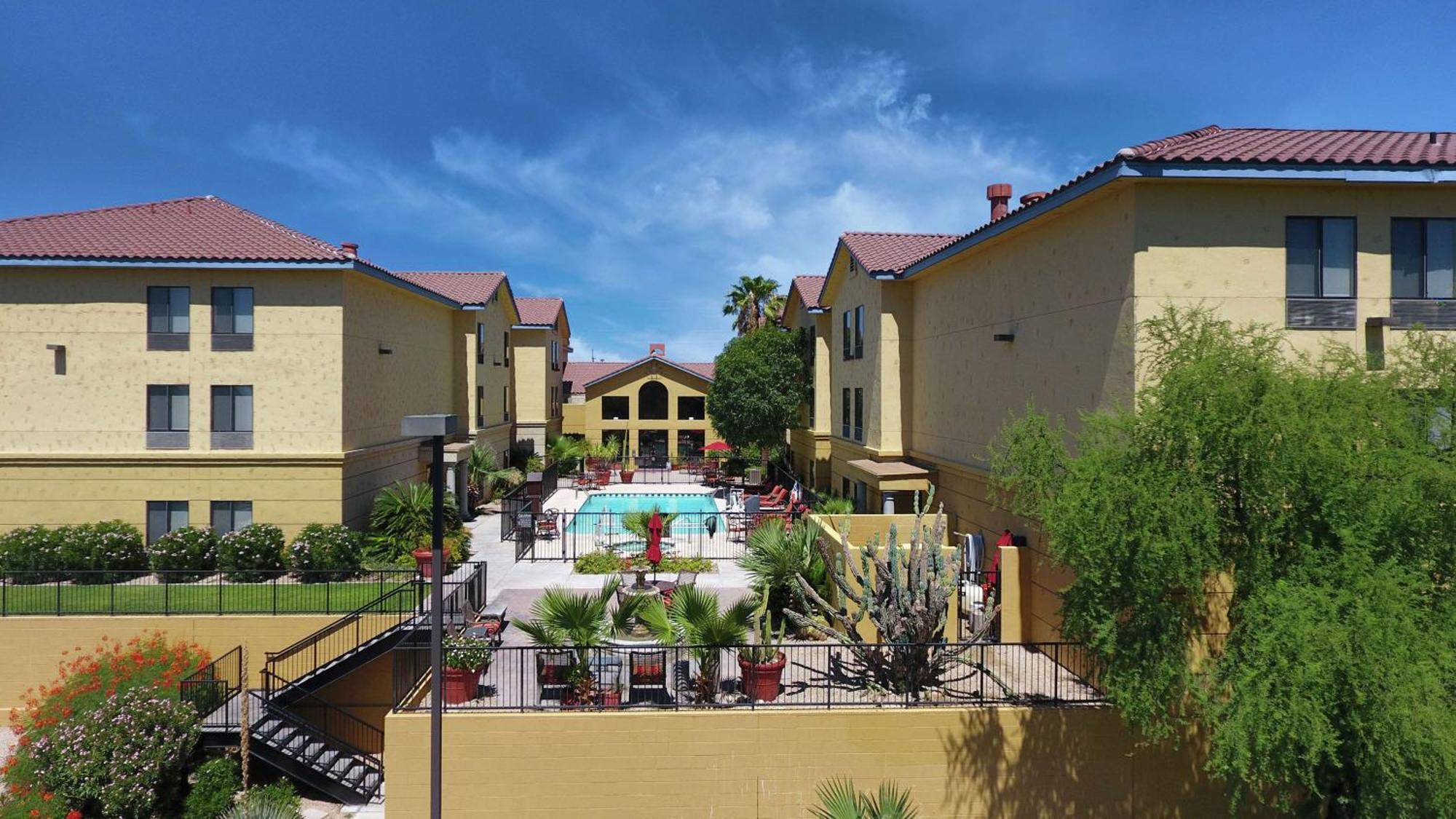 Hampton Inn & Suites Tucson Mall Экстерьер фото