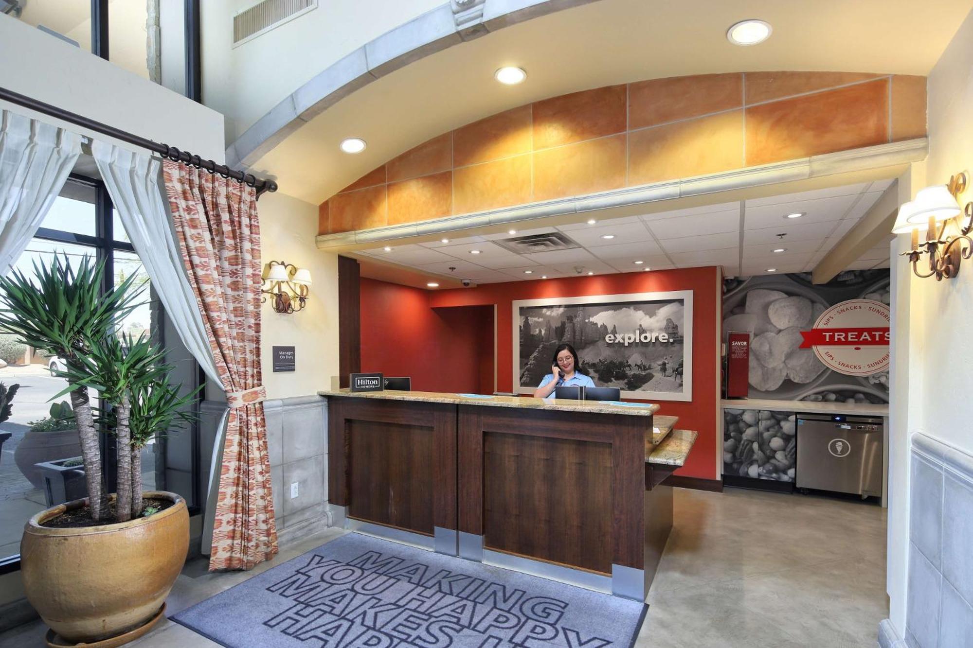 Hampton Inn & Suites Tucson Mall Экстерьер фото